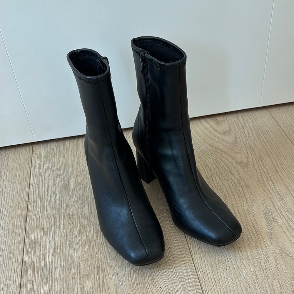 Elegant Black Women's Ankle Boots